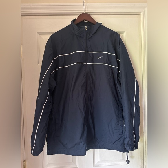 Vintage Nike Men's Size XL Navy Lightweight Windbreaker Jacket Full Zip - Picture 2 of 6